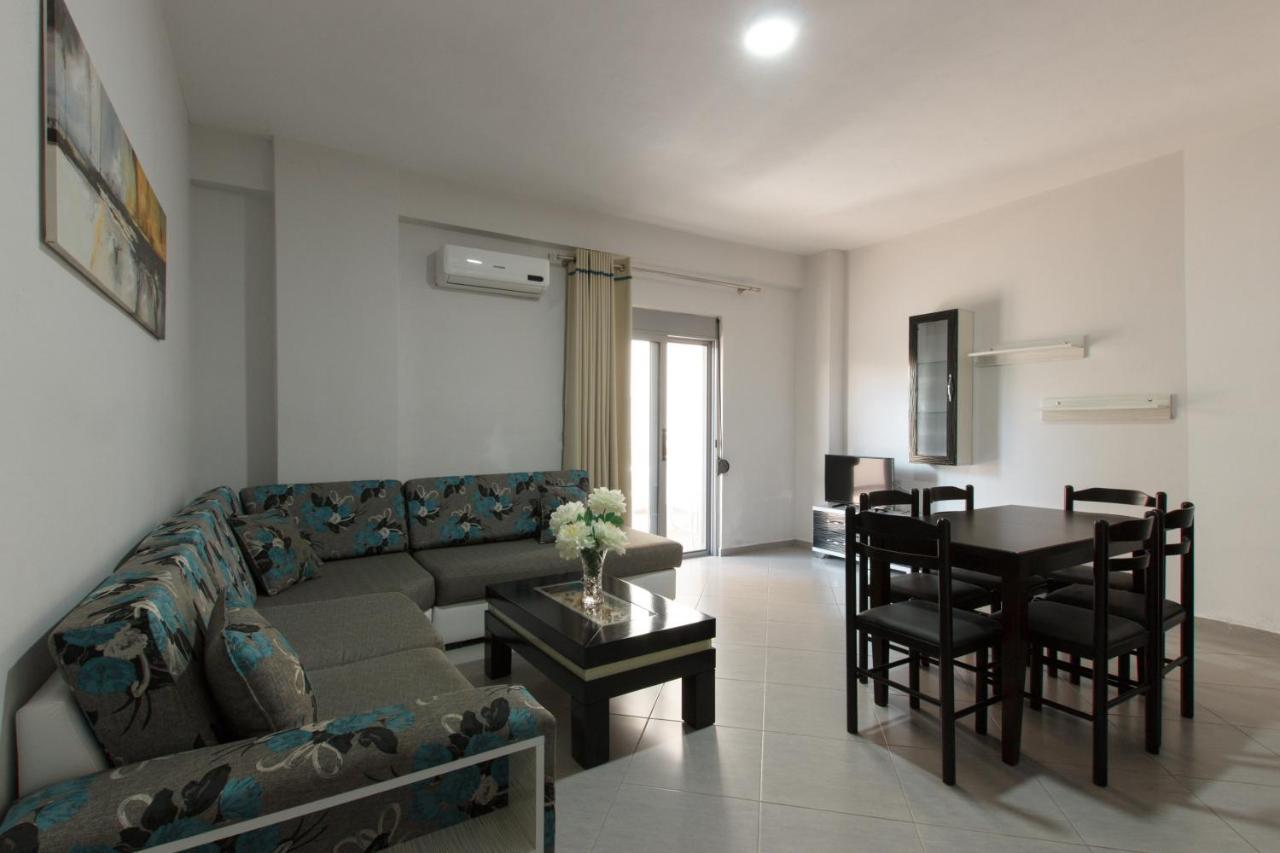 Grand Blue Aparthotel Sarandë Exterior foto
